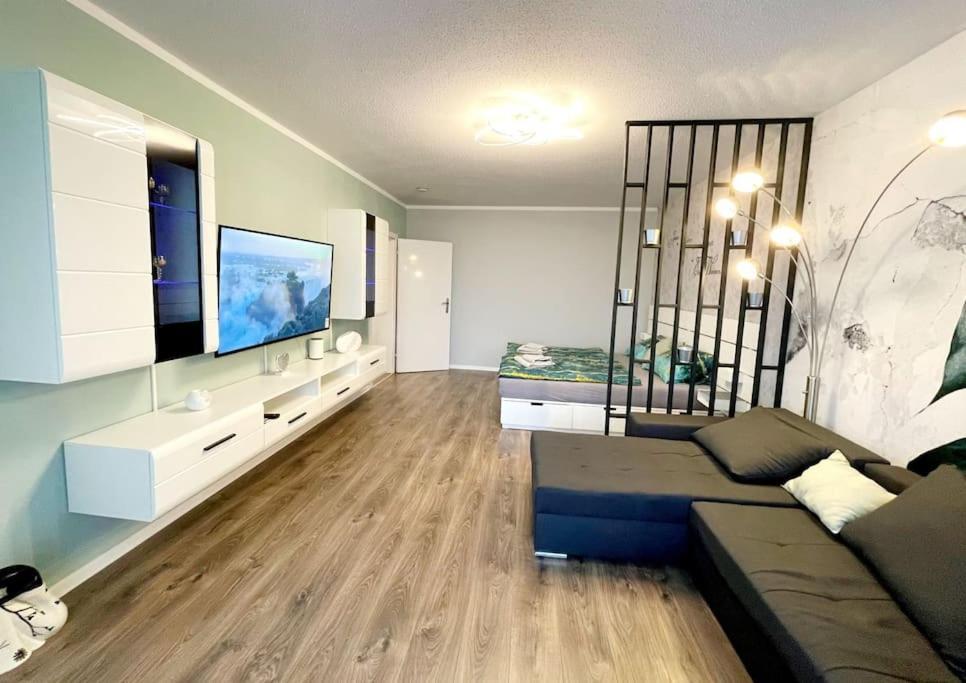 Grosse 3-Zimmer Wohnung, Zentrale Lage. Mülheim an der Ruhr Exterior foto